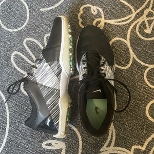 Black and white Nike women’s golf shoes